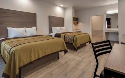 Photo 5 - Platinum Stay Inn & Suites