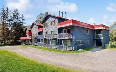 Photo 2 - Solid Two-bedroom Girdwood Condo Near Alyeska Lifts