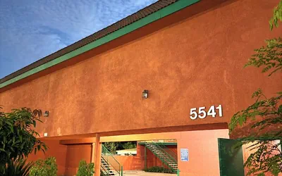 Photo 2 - BRISTOL MOTEL