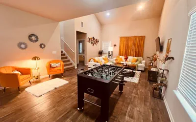 Photo 3 - Spacious Kyle Home Games King Bed Yard