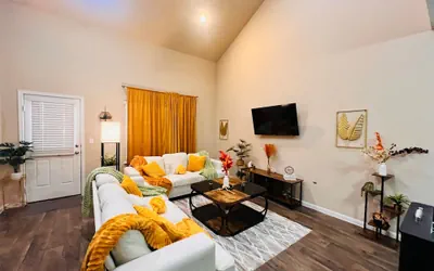 Spacious Kyle Home Games King Bed Yard