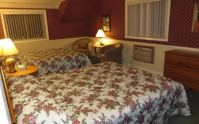 Photo 5 - Travelers Inn Motel - Eagle River Downtown