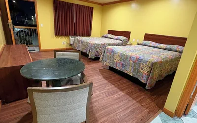 Photo 5 - Sunrise Inn