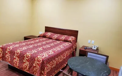 Photo 2 - Sunrise Inn