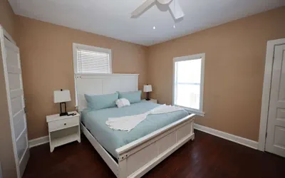 Photo 3 - Cotton Cottage - Cozy Galveston Getaway