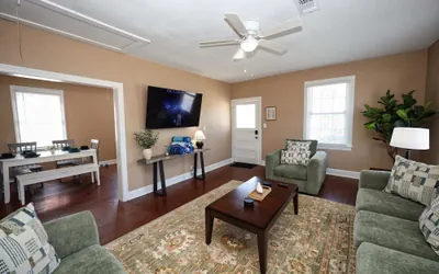 Photo 2 - Cotton Cottage - Cozy Galveston Getaway