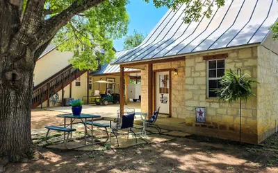 Bluebach Dual Studio Stay