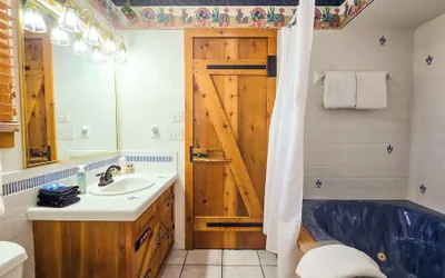 Photo 3 - Shiner Gruene Cottages