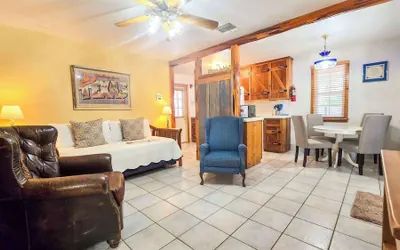 Photo 2 - Shiner Suite Gruene Cottages