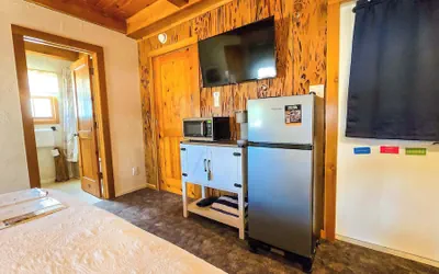 Photo 3 - Marfa Gruene Cottages Studio