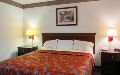 Photo 4 - EXECUTIVE INN & SUITES  US 59