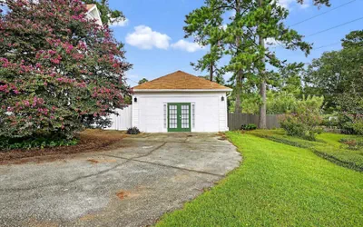 Augusta Carriage House Cozy Retreat w Kitchen