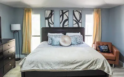 Photo 5 - West Oak House