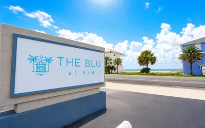 Photo 2 - The Blu - A Boutique Motel