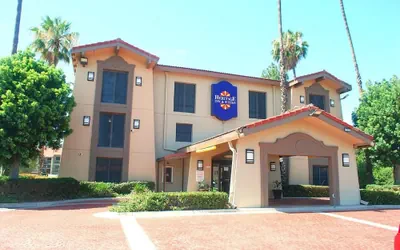 Heritage Inn and Suits