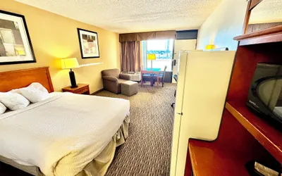 Photo 2 - Meryl Inn