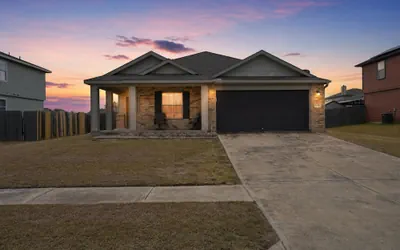 New! Spacious 3BR Retreat Near Fort Hood Killeen