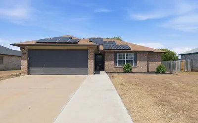 New! Cozy 3BR Retreat Near Fort Hood Killeen