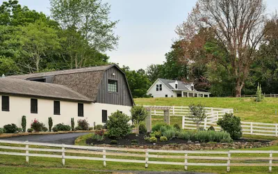Stable & Vine