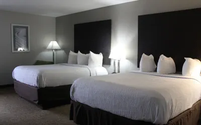 Photo 4 - Empire inn and Suites
