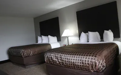 Photo 5 - Empire inn and Suites