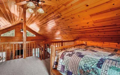 Photo 4 - Secluded Cabin Villa With Hot Tub, Pond & Hiking