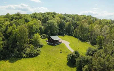 Photo 2 - Secluded Cabin Villa With Hot Tub, Pond & Hiking