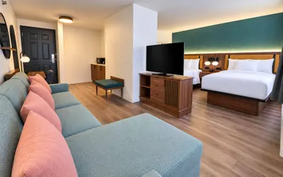 Photo 5 - La Quinta Inn & Suites By Wyndham Auburn Hills / Detroit
