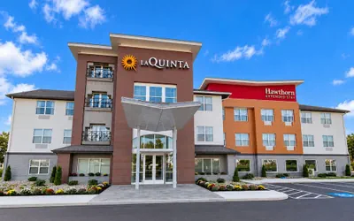 La Quinta Inn & Suites By Wyndham Auburn Hills / Detroit
