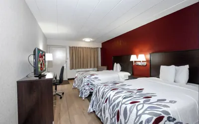 Photo 2 - Peter Inn Motel