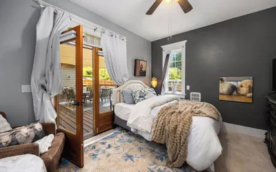 Photo 4 - The Grayson B&B Extended Stays