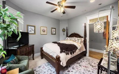Photo 2 - The Grayson B&B Extended Stays