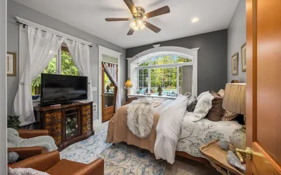 Photo 4 - The Grayson B&B Extended Stays