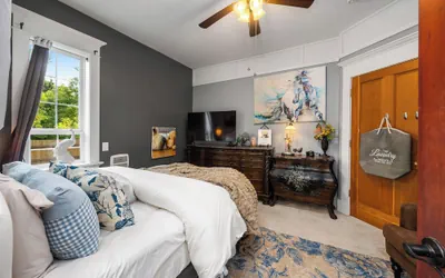 Photo 3 - The Grayson B&B Extended Stays