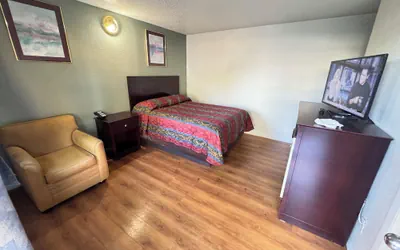 Photo 3 - Sands Motel