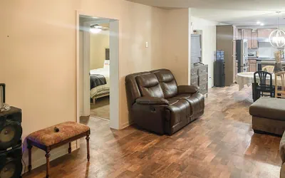 Photo 3 - 114 - Modern 3BR Home