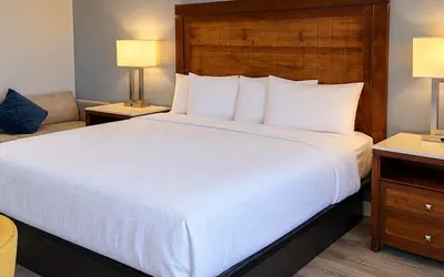 Photo 3 - Delux inn