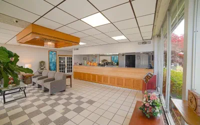 Photo 4 - MASTERS ECONOMY INN