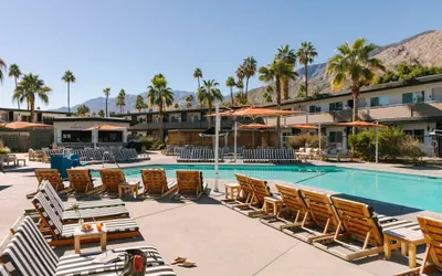 V Capri Palm Springs, a Dolce by Wyndham