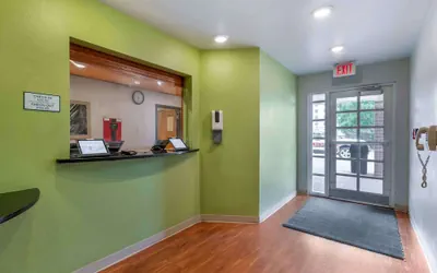 Photo 4 - Extended Stay America Select Suites - Lake Worth