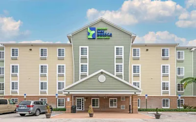 Photo 2 - Extended Stay America Select Suites - Lake Worth