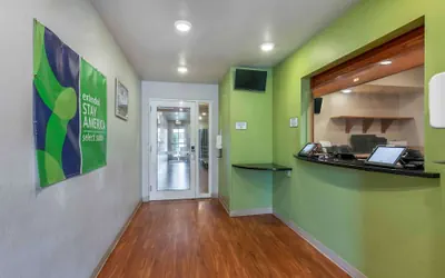 Photo 5 - Extended Stay America Select Suites - Lake Worth