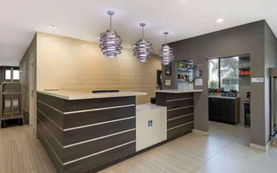 Photo 5 - Best Western Plus Gardena Inn & Suites
