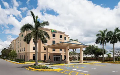 Photo 2 - Holiday Inn Express & Suites Boynton Beach West by IHG