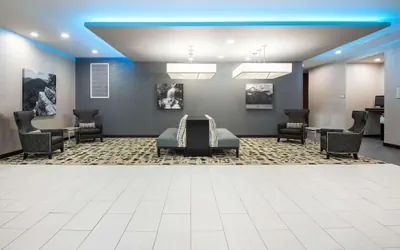 Photo 4 - La Quinta Inn & Suites by Wyndham Morgantown