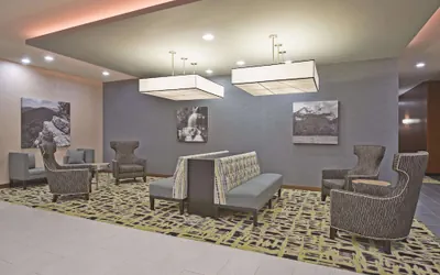 Photo 2 - La Quinta Inn & Suites by Wyndham Morgantown