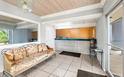 Photo 3 - Rodeway Inn