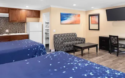 Photo 5 - Scandia Motel
