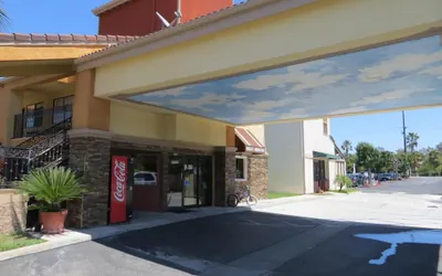 Photo 2 - Azusa INN Motel