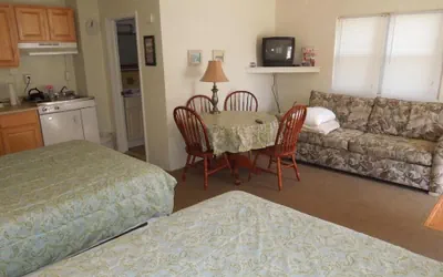 Photo 4 - Sifting Sands Motel